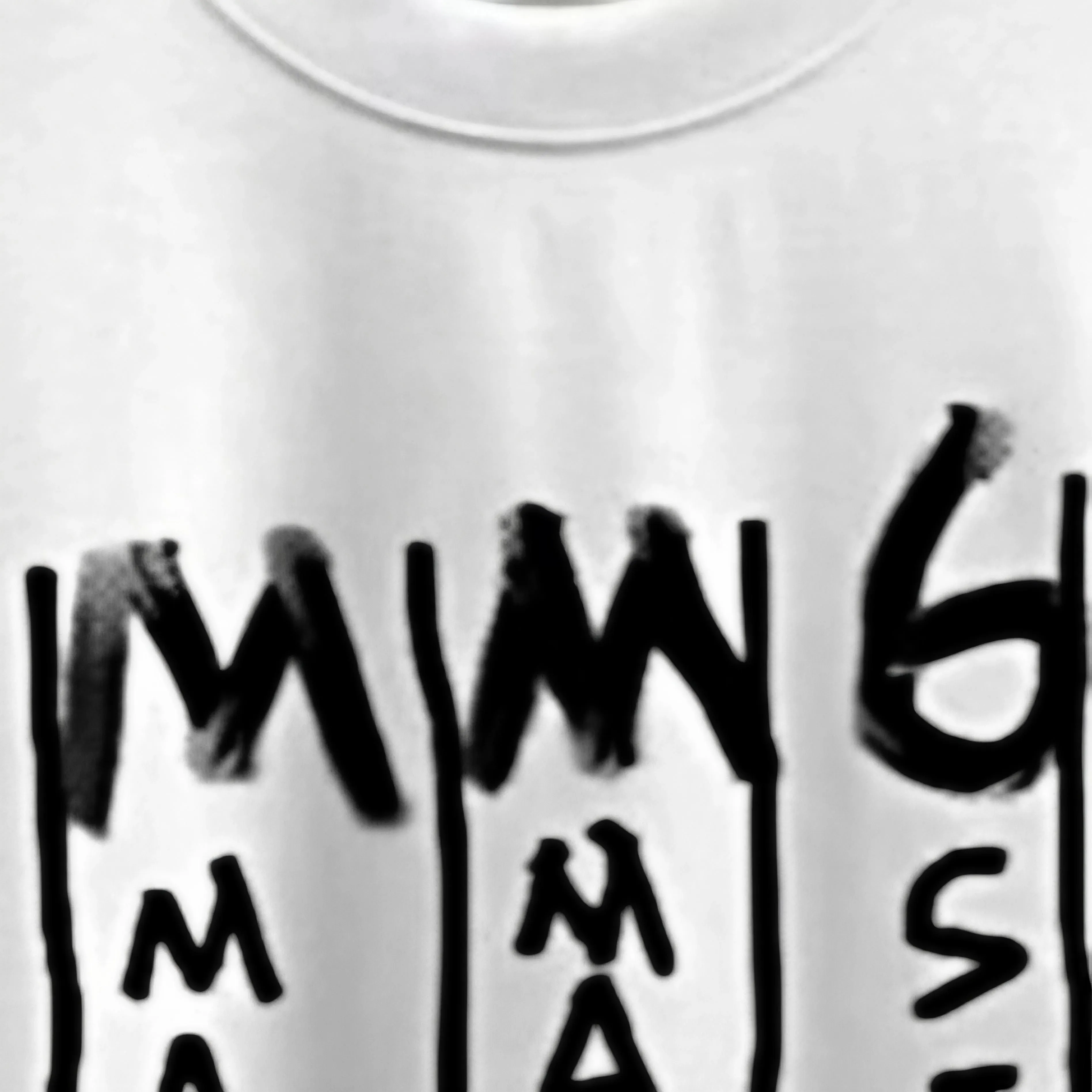 MM 6 * 2026 New Arrival T Same Style ：Black White Gray Red Size： S （90-130 ） M （120-150 ） L （140-165 ） XL （160-180 ） XXL （180-210 ）